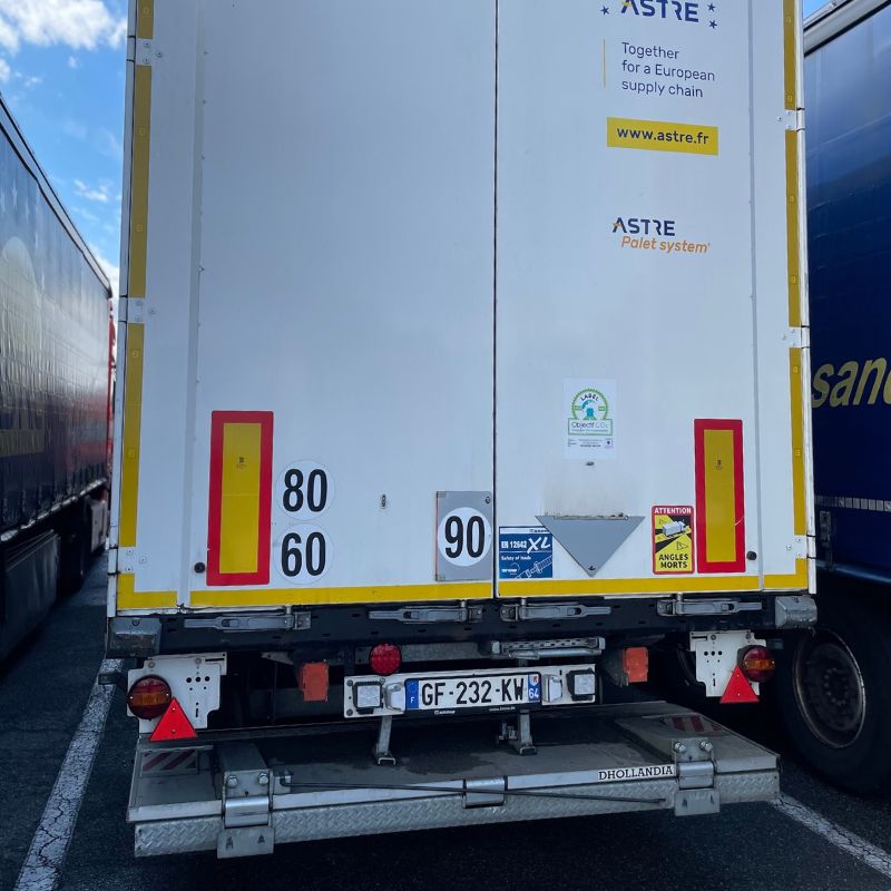 tracteur routier avec hayon transports laporte